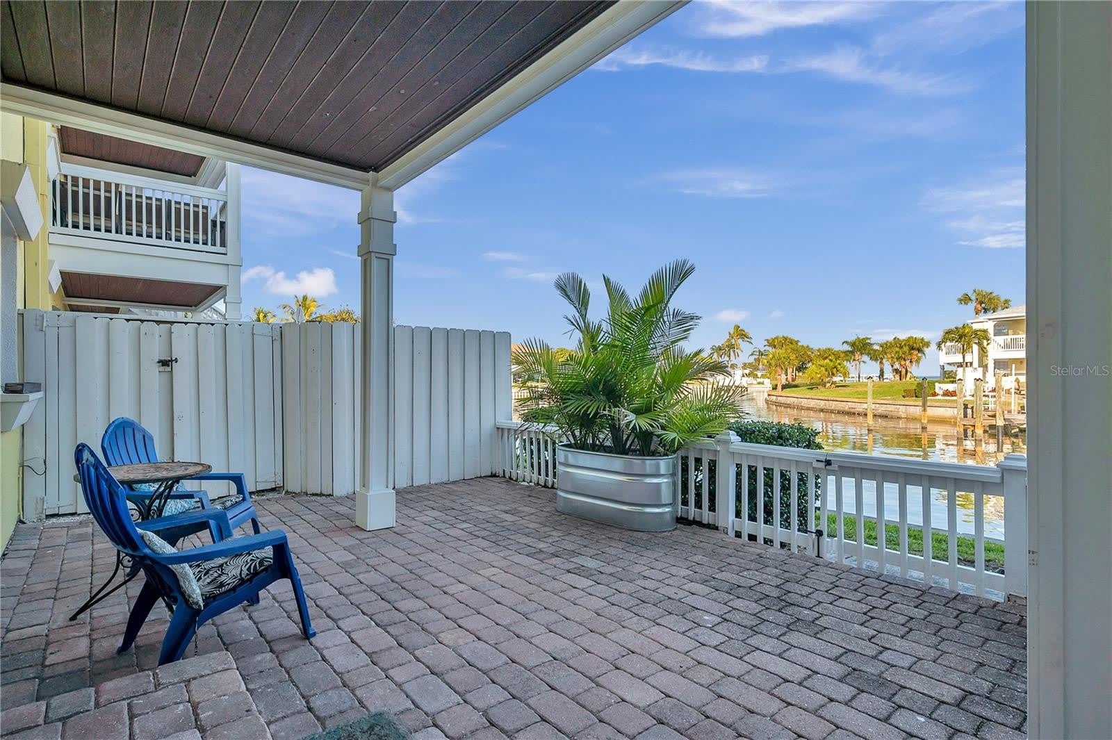 4728 BEACH Drive SE – photo 1