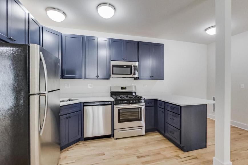 815 South Carpenter St. – photo 3