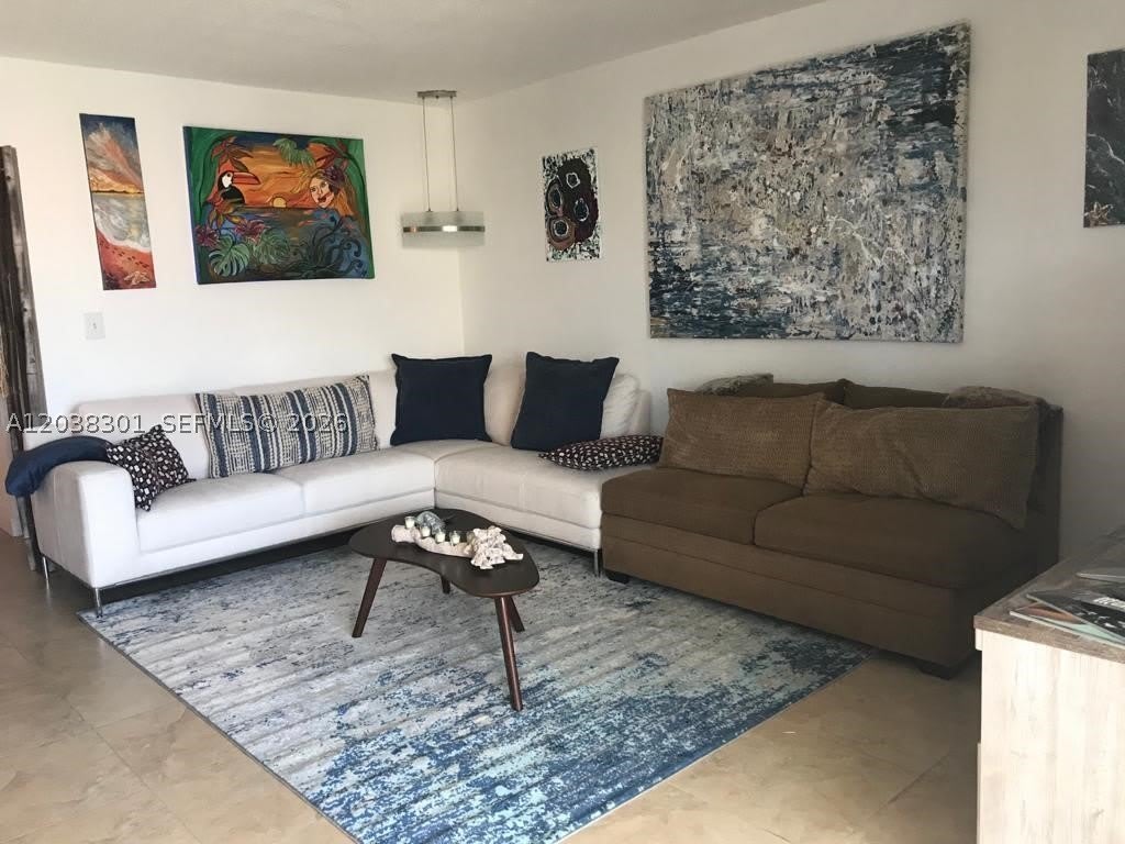 320 S Surf Rd – photo 4