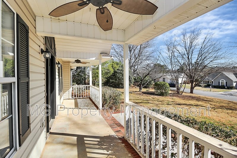 141 Brookshire Drive – photo 3