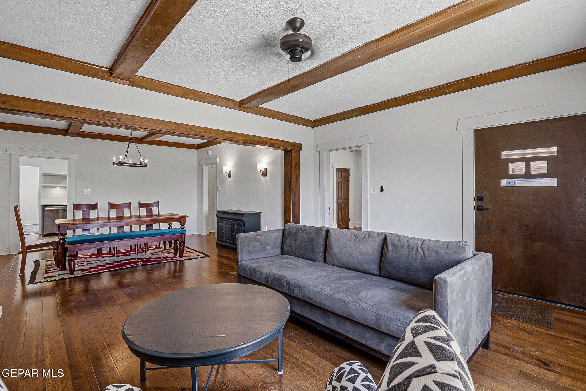 2911 GRANT Avenue – photo 4