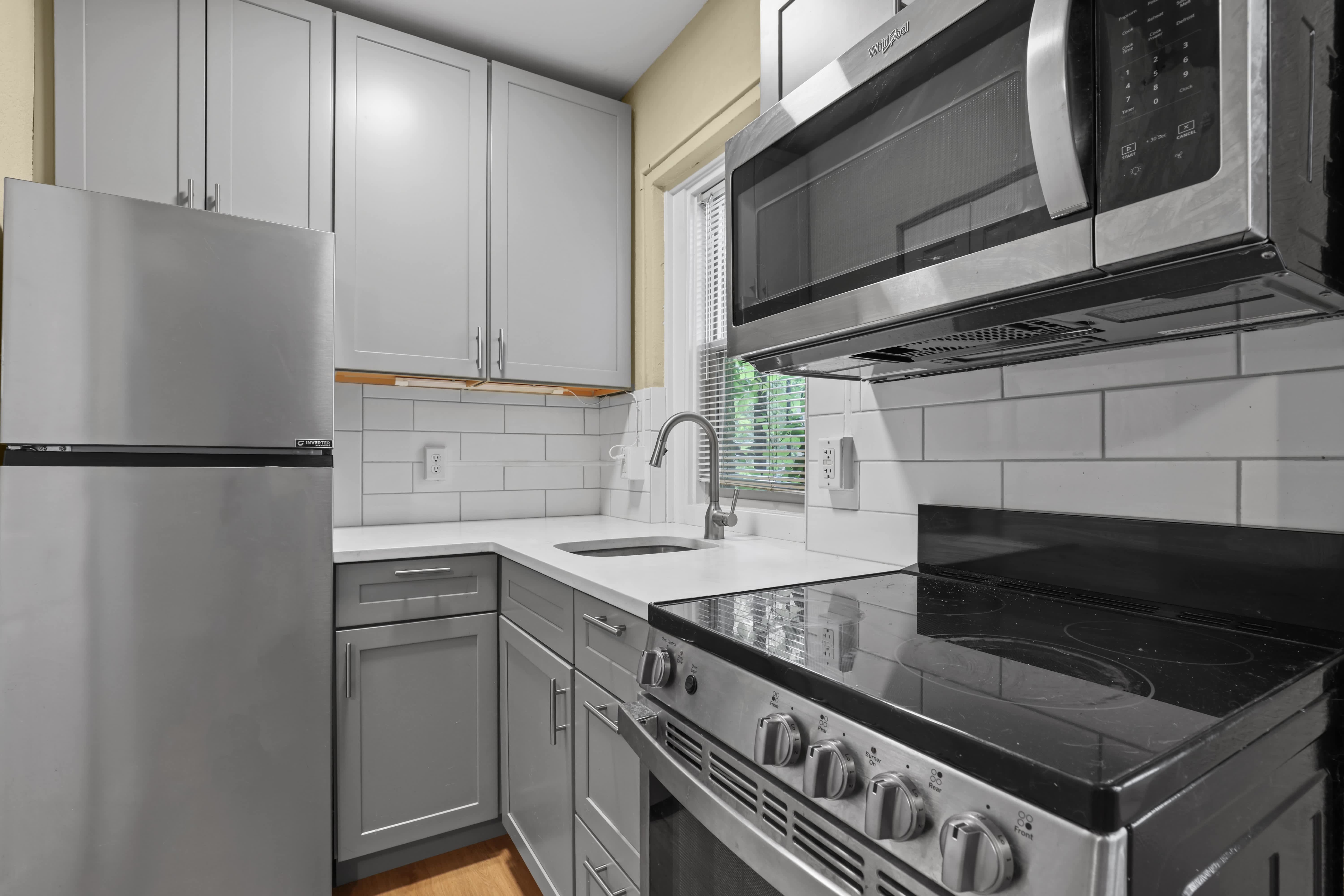1236 Marion – photo 3