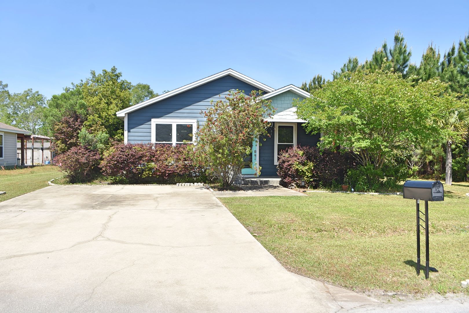 Three Bedroom for Lease convenient to South Walton – photo 1