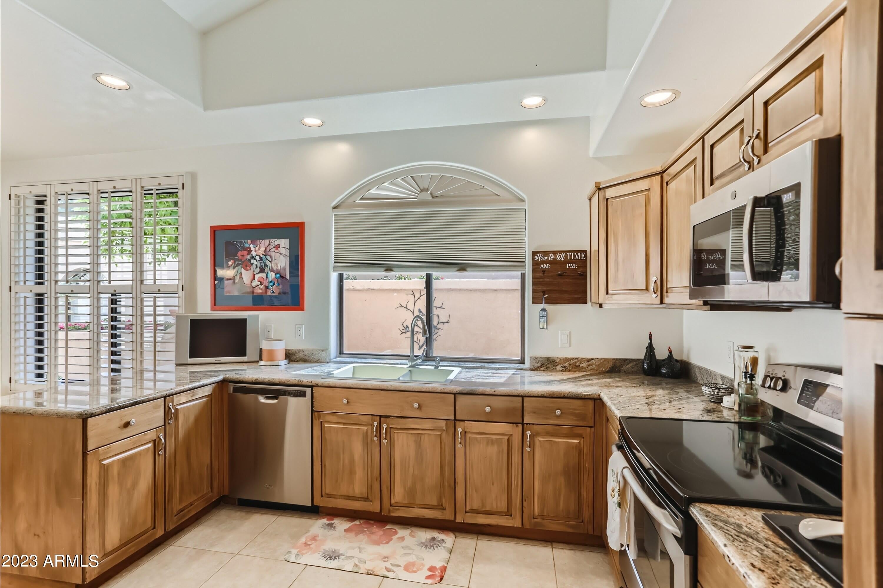 10058 E CINNABAR Avenue – photo 5