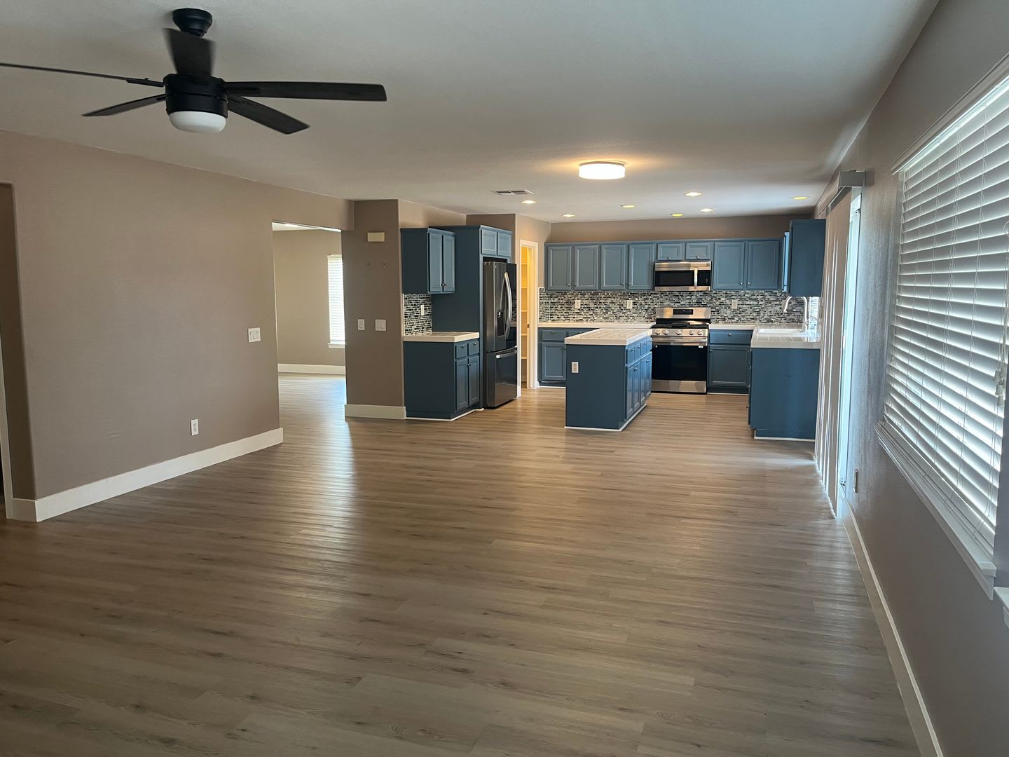 Winchester 4 Bedroom main floor Bed and Bath – photo 3
