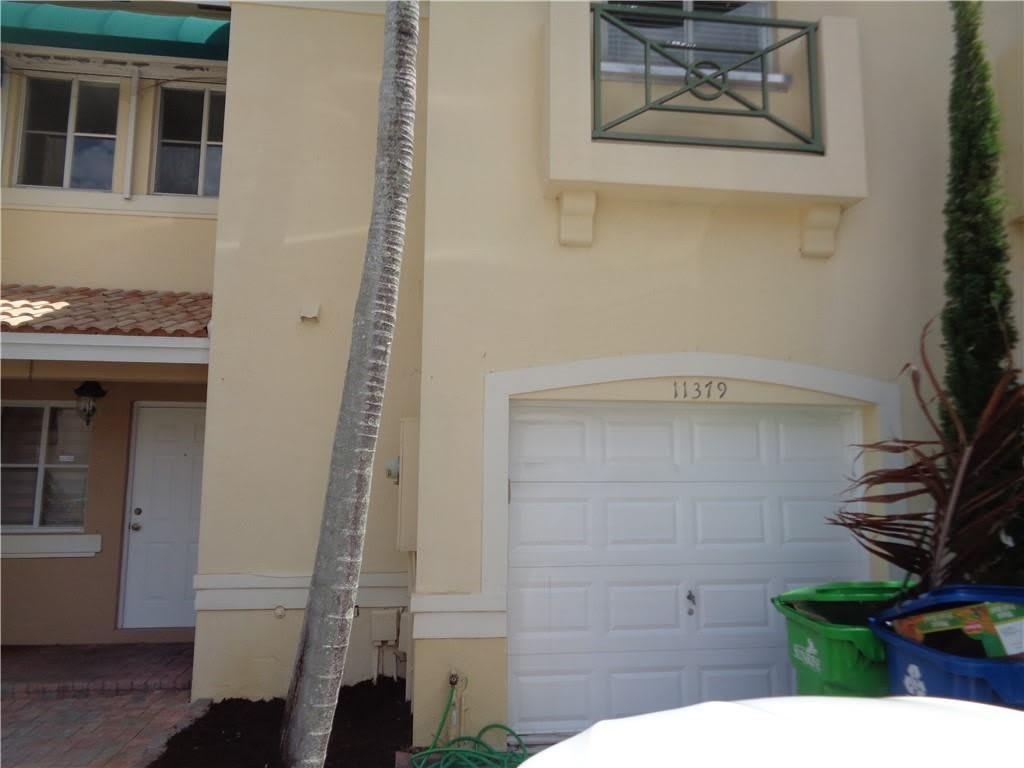 11379 NW 34TH Place – photo 2