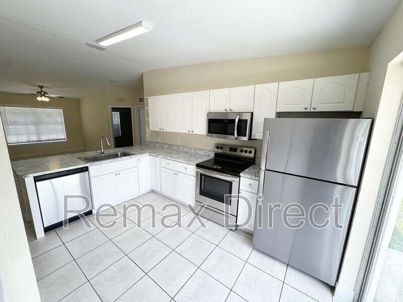 6682 4th Street – photo 5