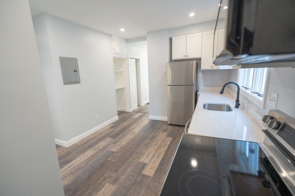 10 Rockwell Ter – photo 4