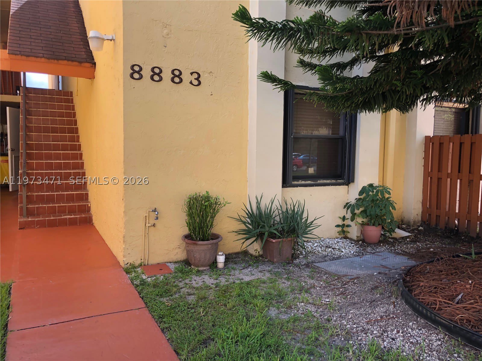 8883 Fontainebleau Blvd – photo 5