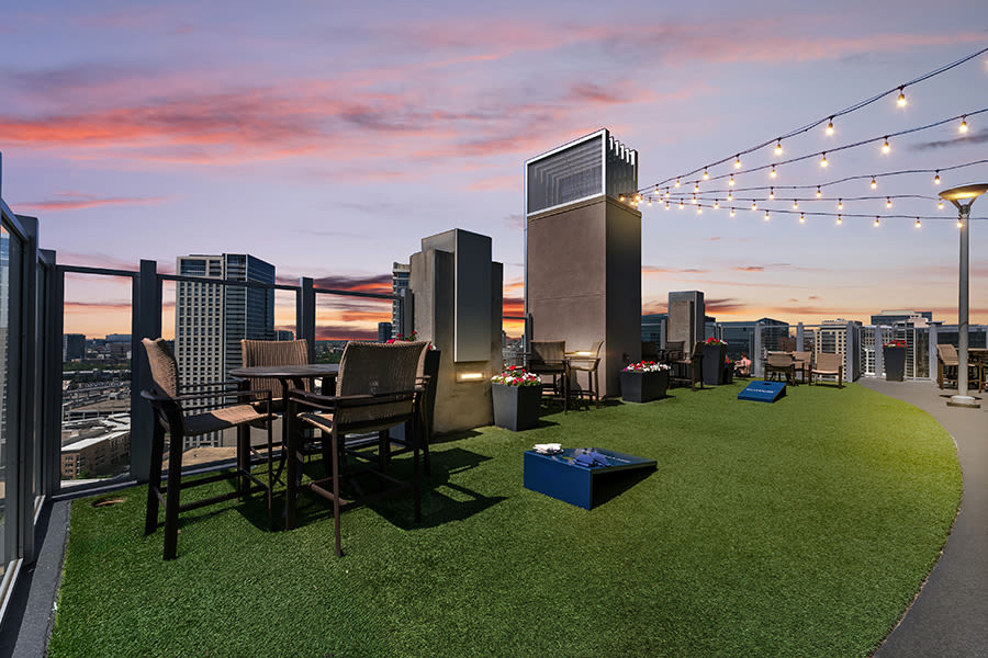 SkyHouse Dallas Apartments Victory Park – photo 5