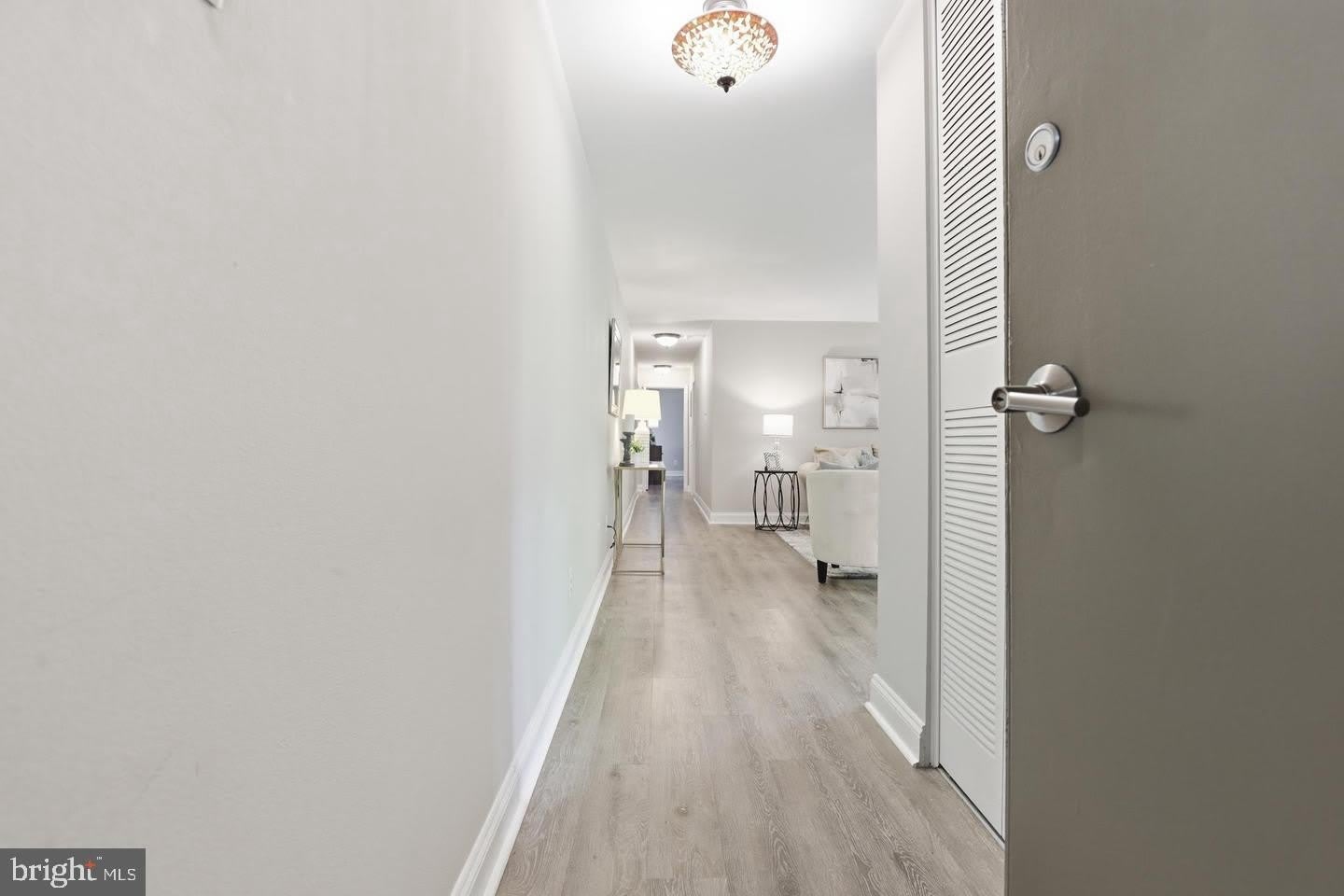 10636 MONTROSE Avenue – photo 2