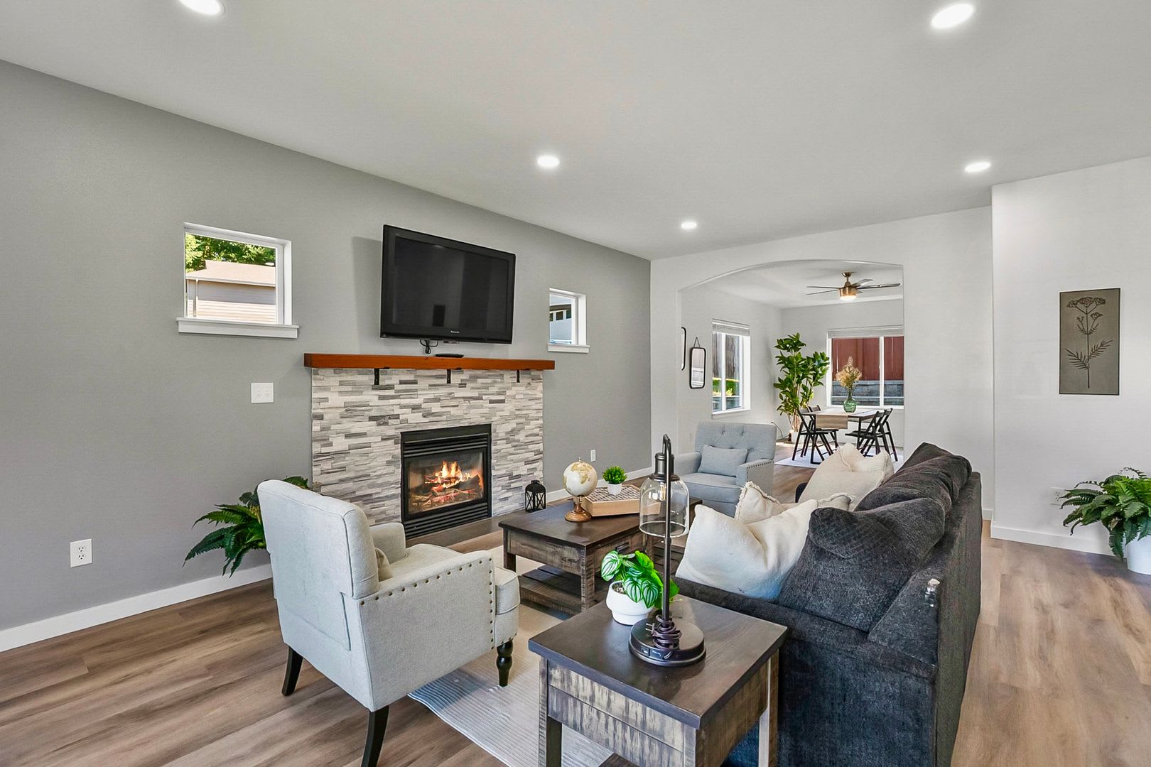 ✨ Spacious Snohomish Home with Luxury Features & Room to Live! ✨ – photo 5