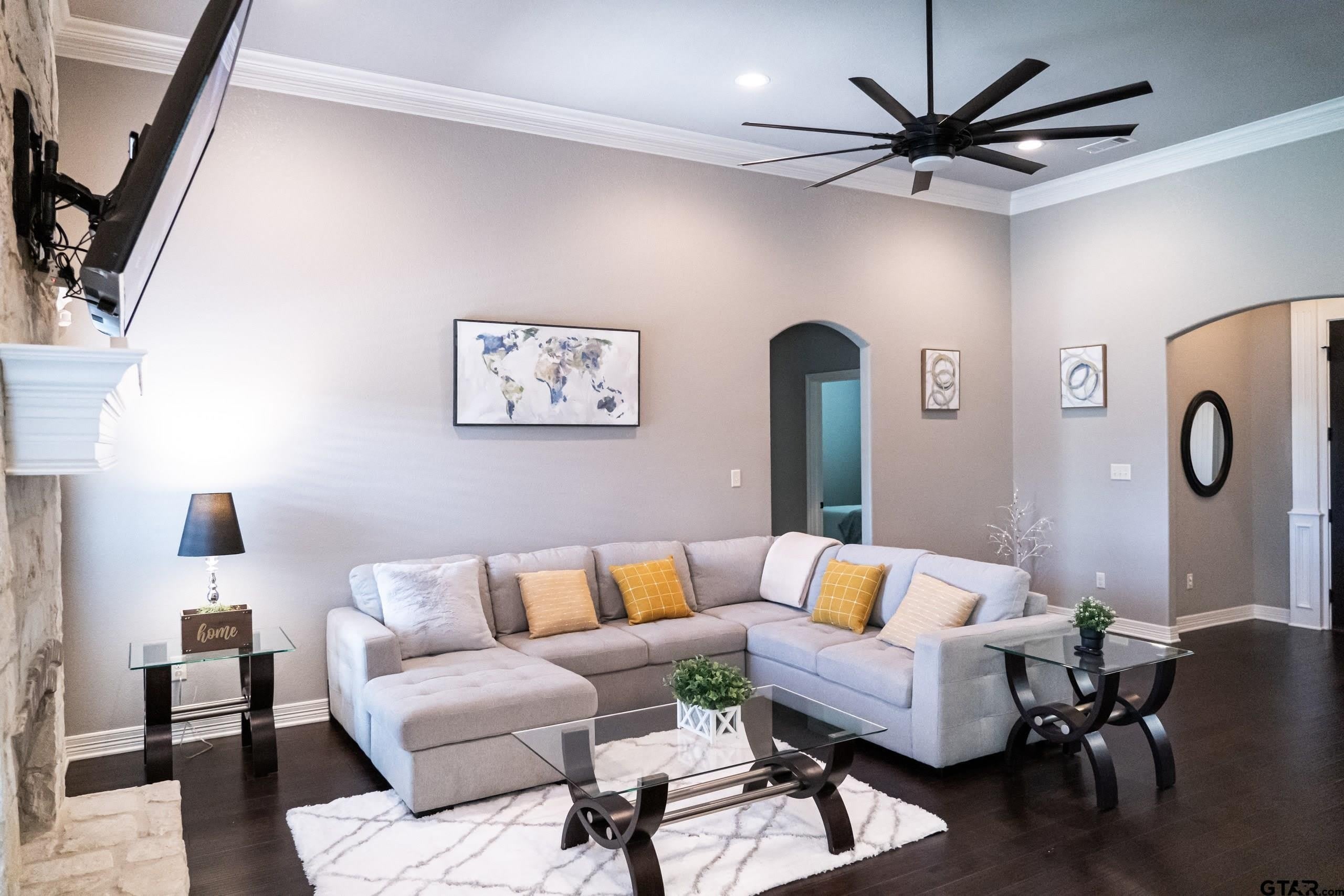 7352 Kingsport Ln – photo 4