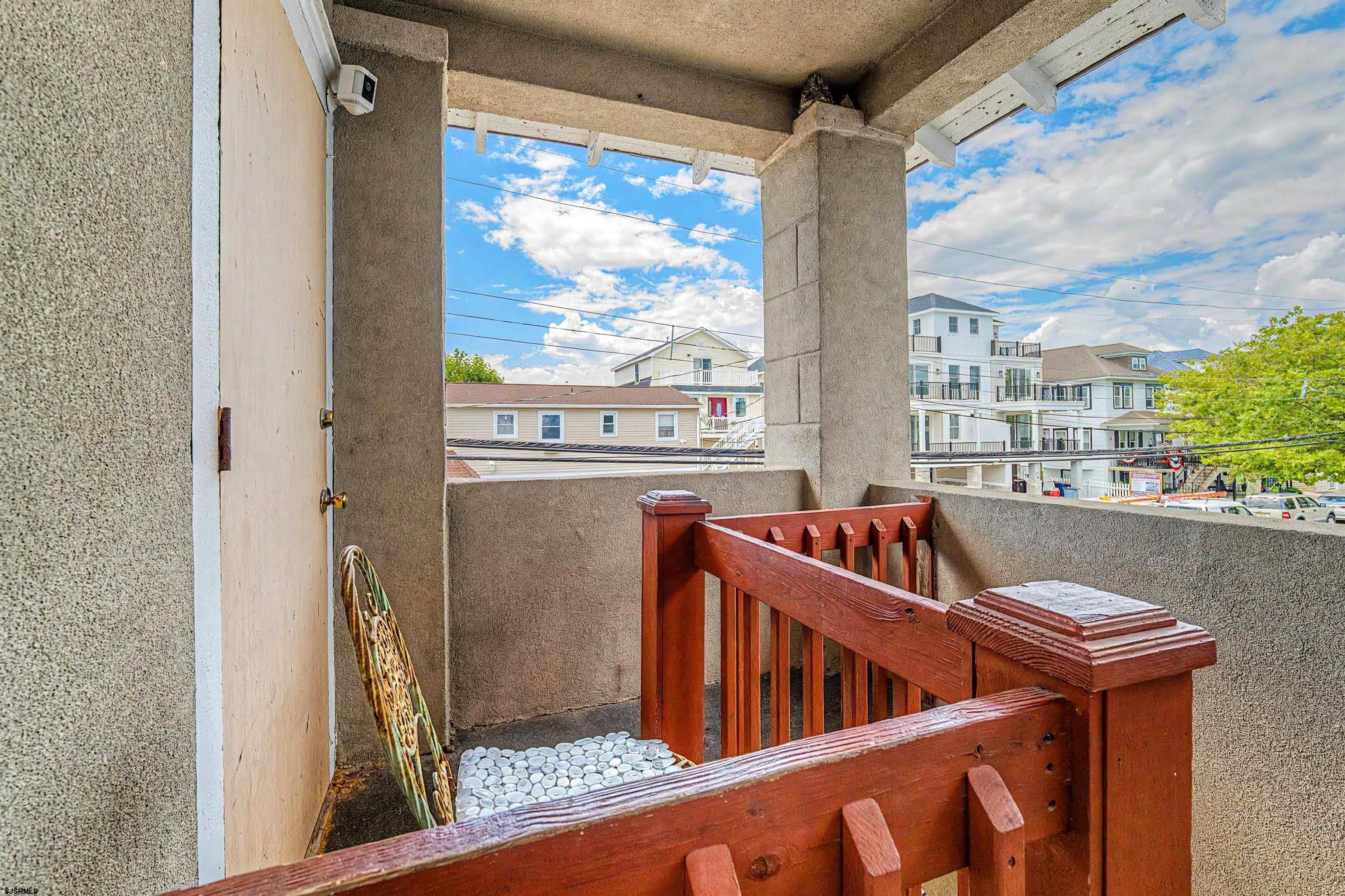 5 N Newport Ave – photo 4