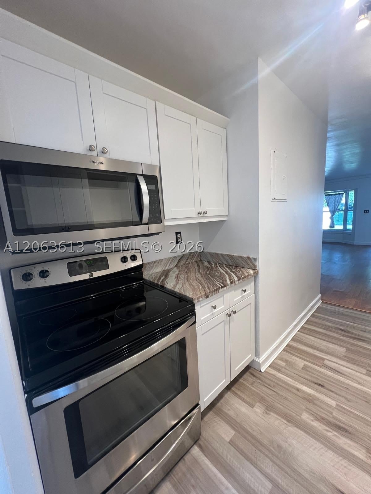 4517 NE 21st Ave – photo 3