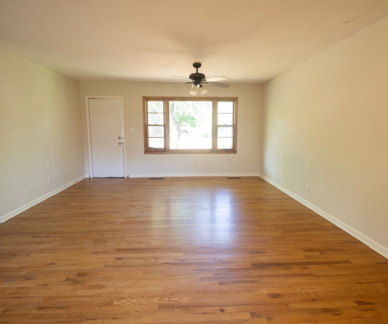 3 Bed 1 Bath House – photo 2