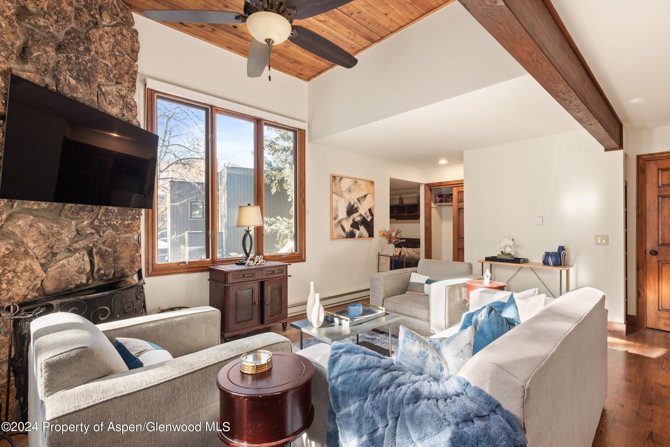 374 Meadow Ranch Road – photo 5