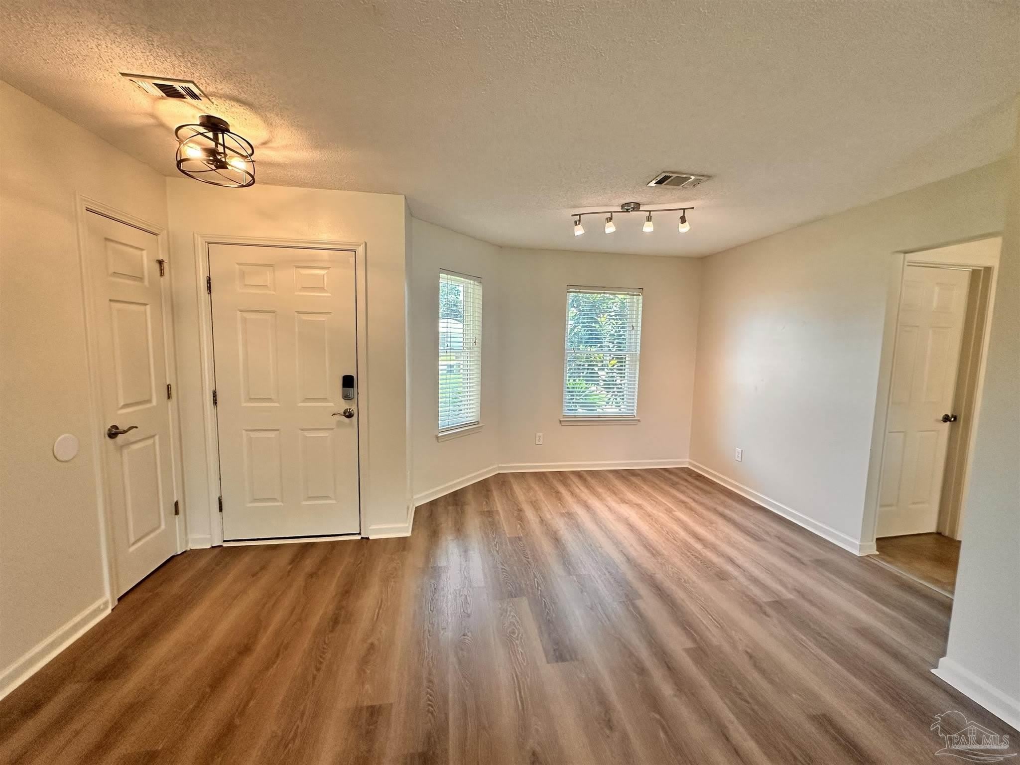 3304 Tiller Ct – photo 2