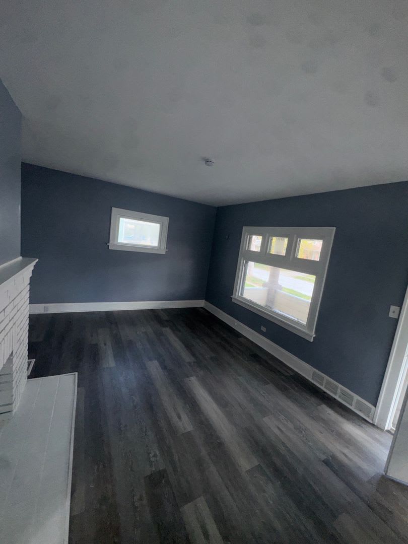 Charming 3 Bedroom Property In Prime Location Section 8 Vouchers Accepted – photo 3