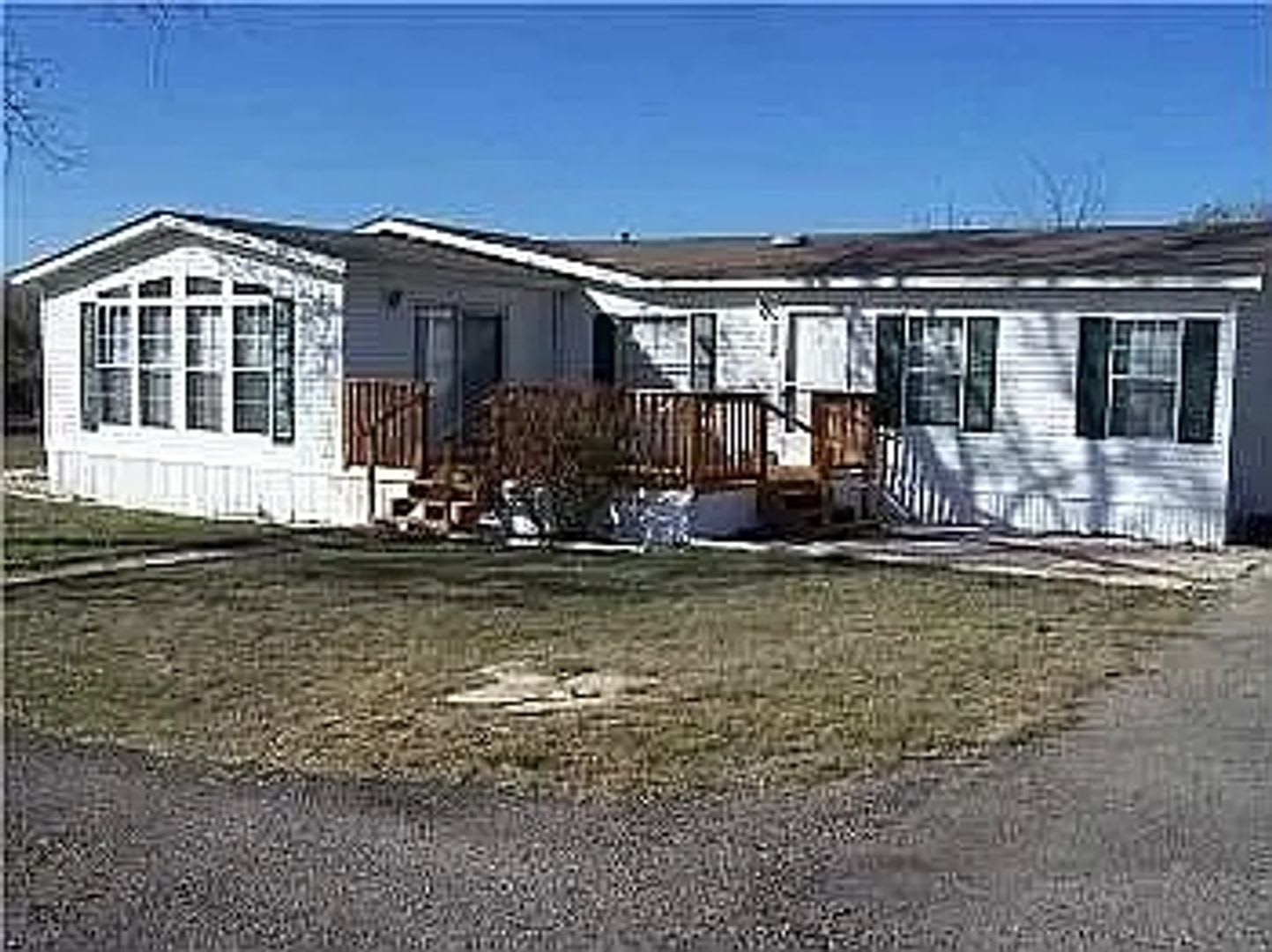 Room in 4 Bedroom Home in Leander – photo 2