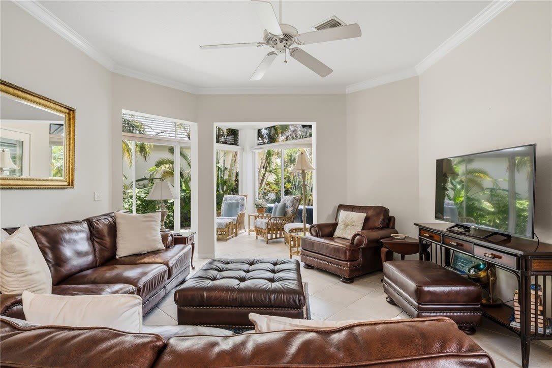 8738 Lakeside Boulevard – photo 3