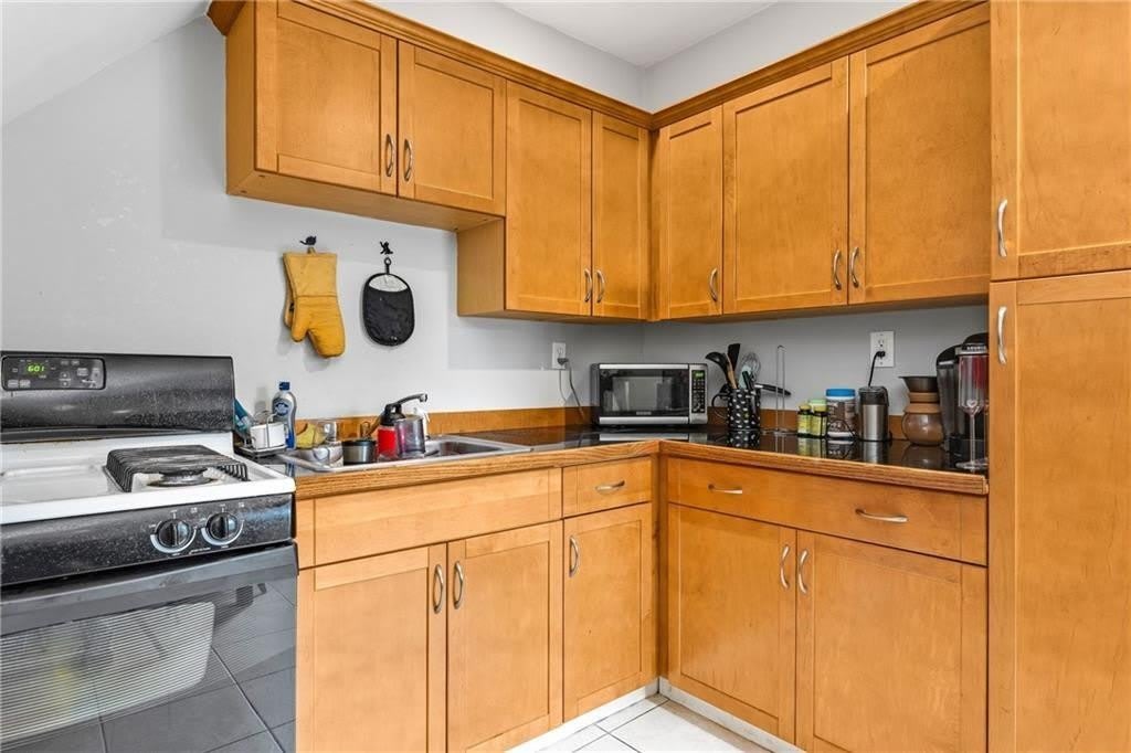 4 Poplar Street – photo 5