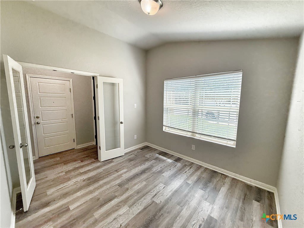 8819 Straight Oaks – photo 4