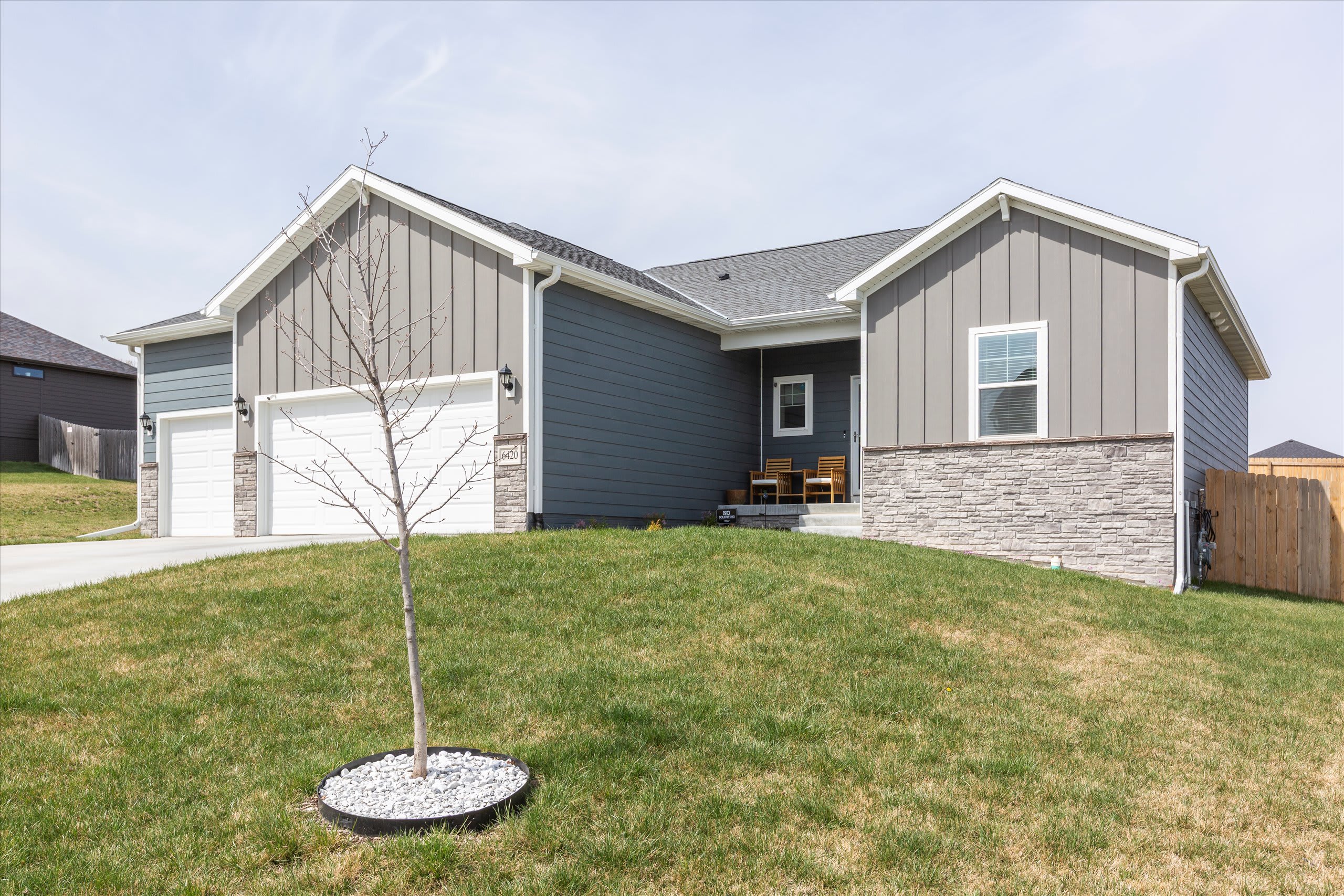6420 Kyla Drive – photo 2