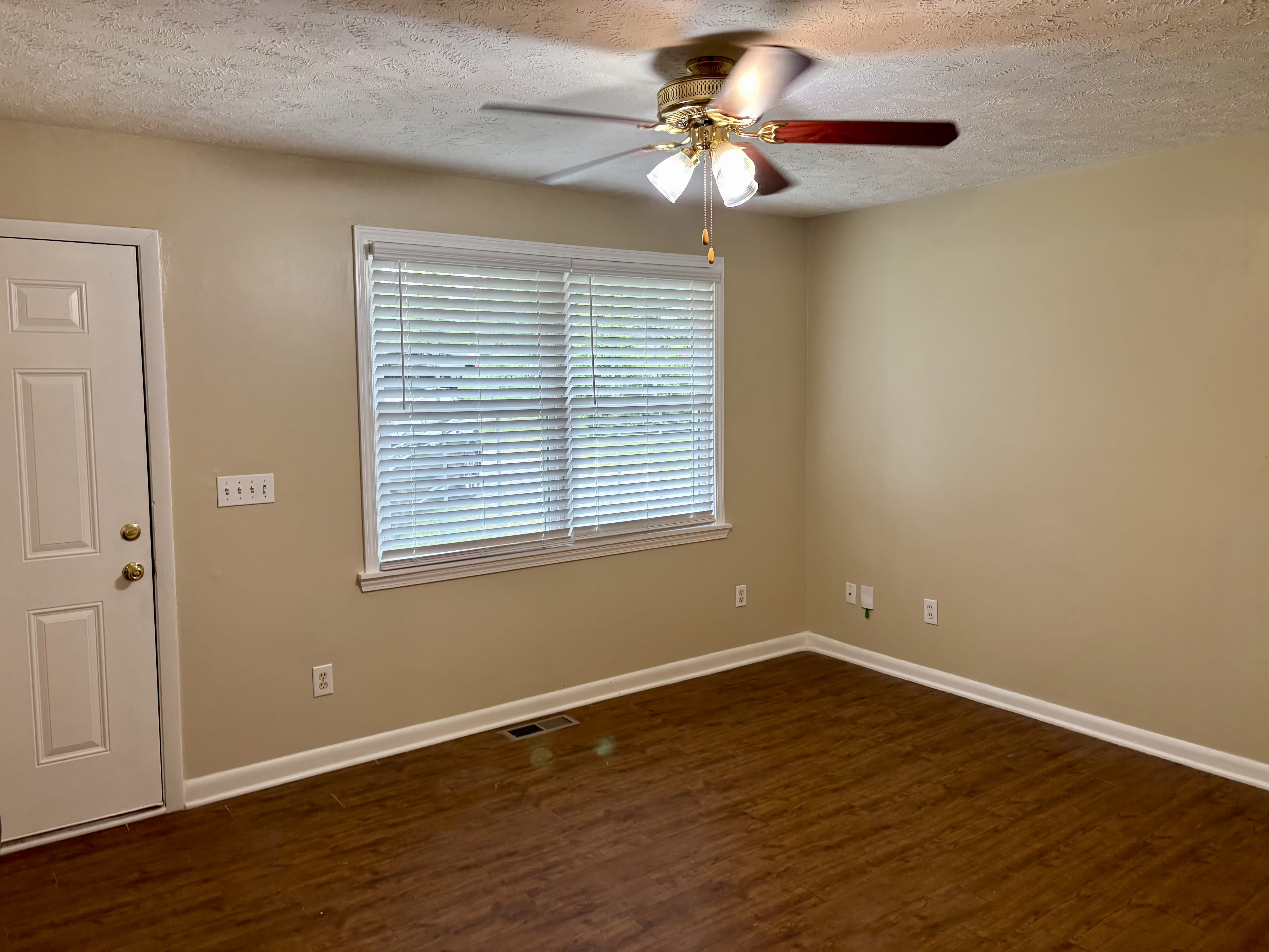 437 Hardee Ave – photo 4