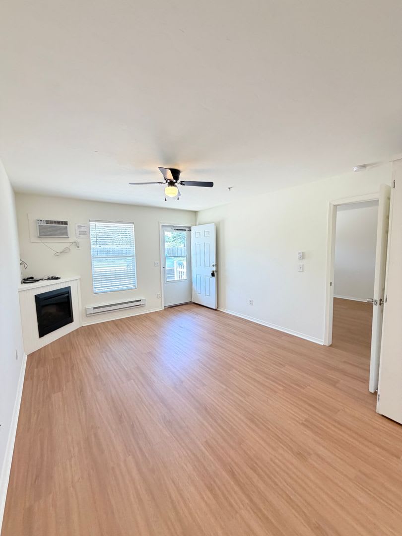 Cedar Creek Apartment Homes – photo 4