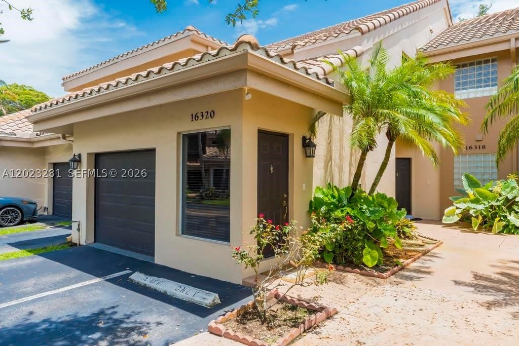 16320 Malibu Dr – photo 2