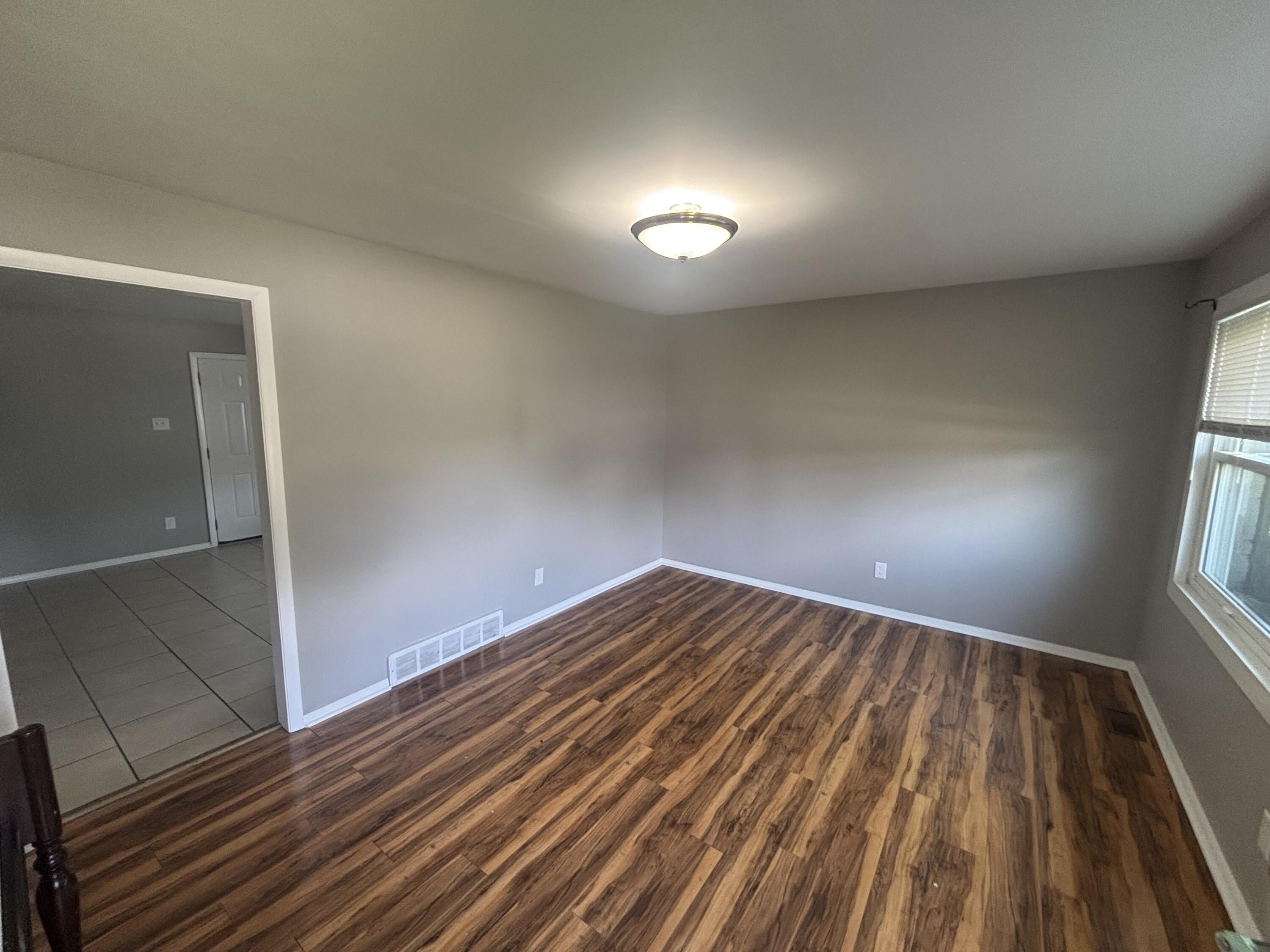 1725 Scarbrough Court – photo 3