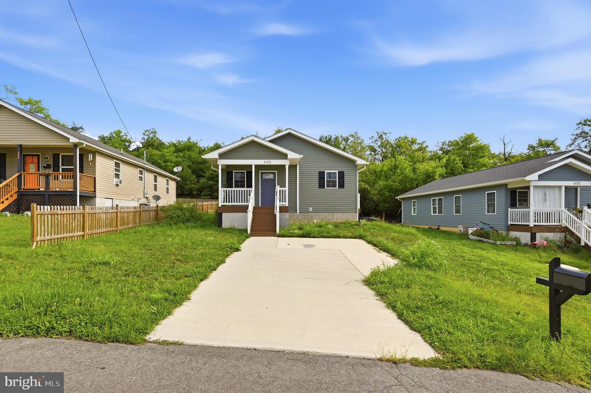 640 Jenkins – photo 2