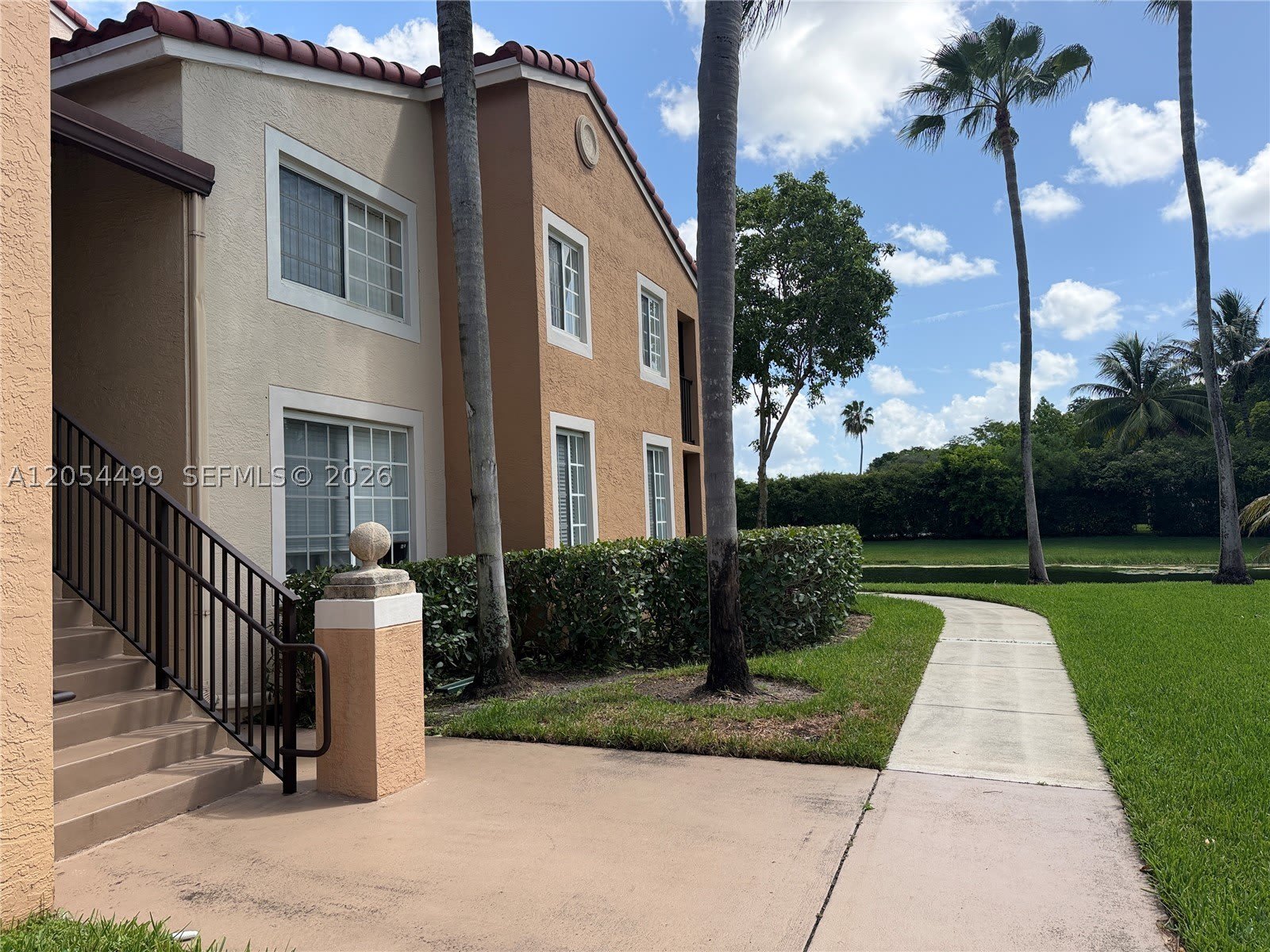 2011 Renaissance Blvd – photo 3