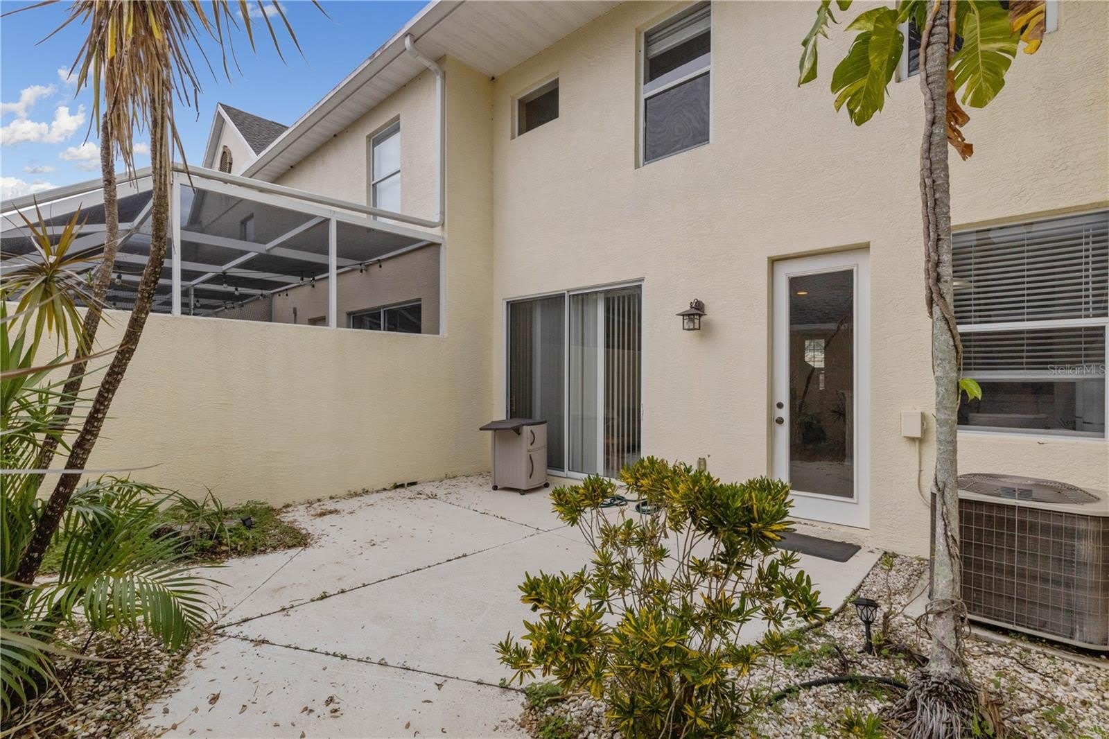 5650 SIMONTON Street – photo 3