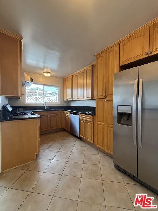 1327 Stanford St – photo 3