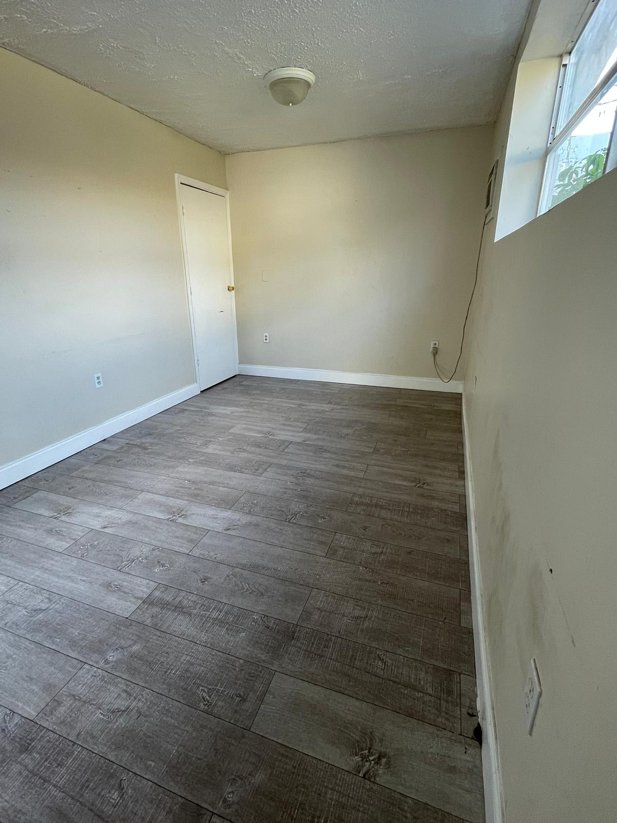 1912 North 20th Avenue – photo 4