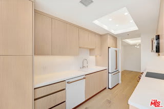2112 Century Park Lane – photo 4
