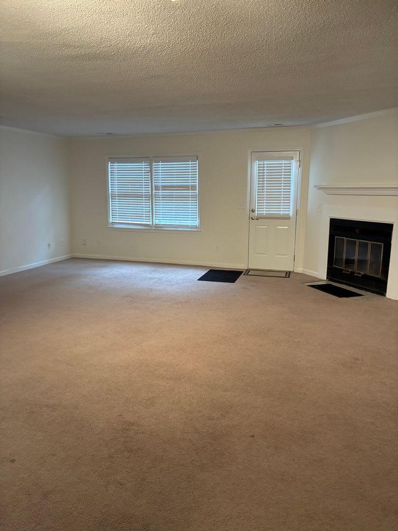 1813 Fox Sterling Dr – photo 4
