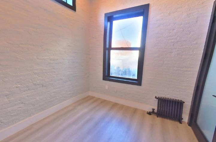 60 Leroy St – photo 3