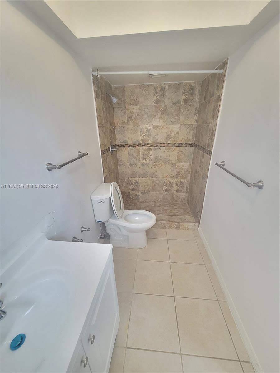 11960 Northeast 19th Drive – photo 5