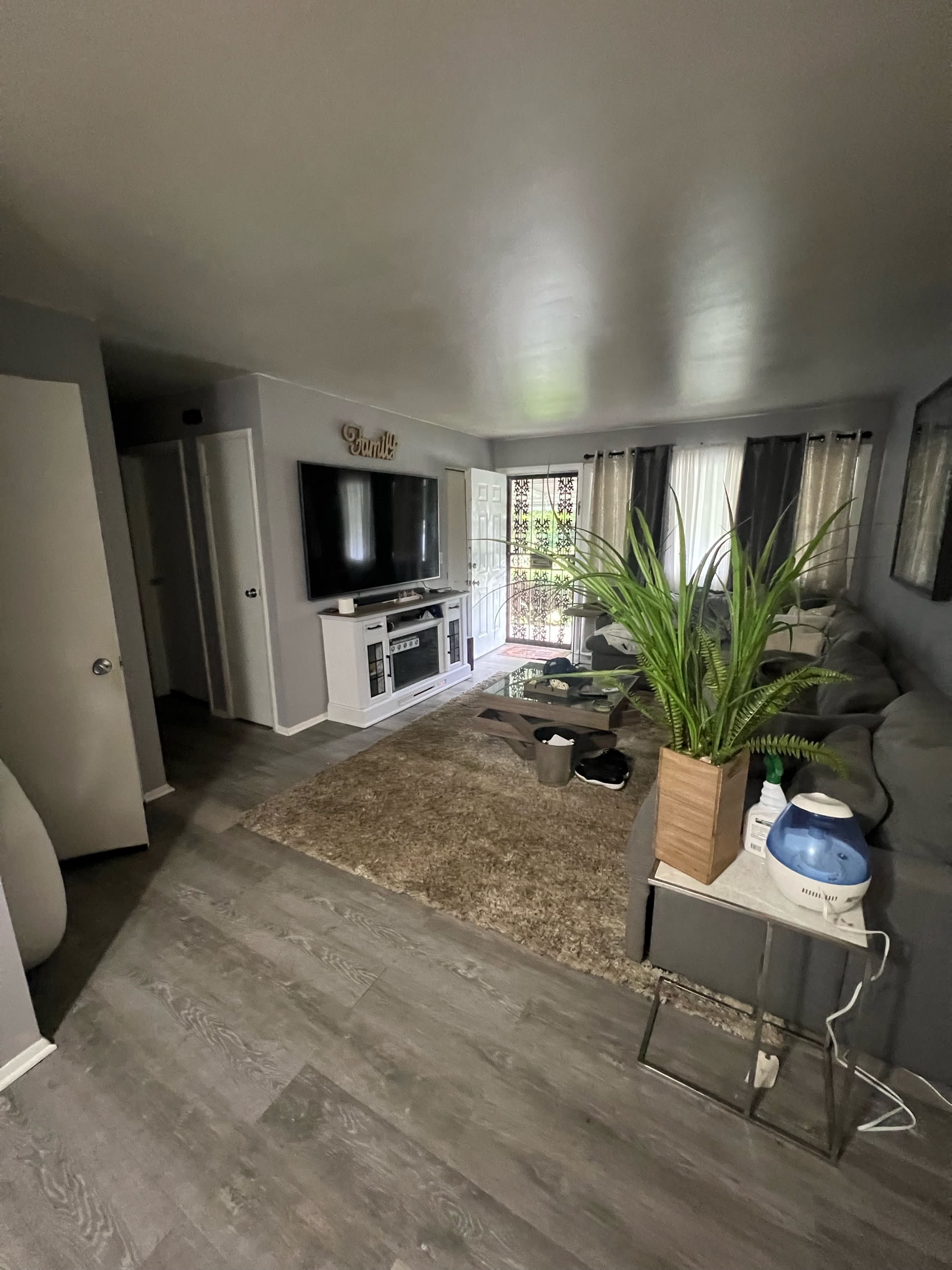 5112 West Hillcrest Ave. – photo 2