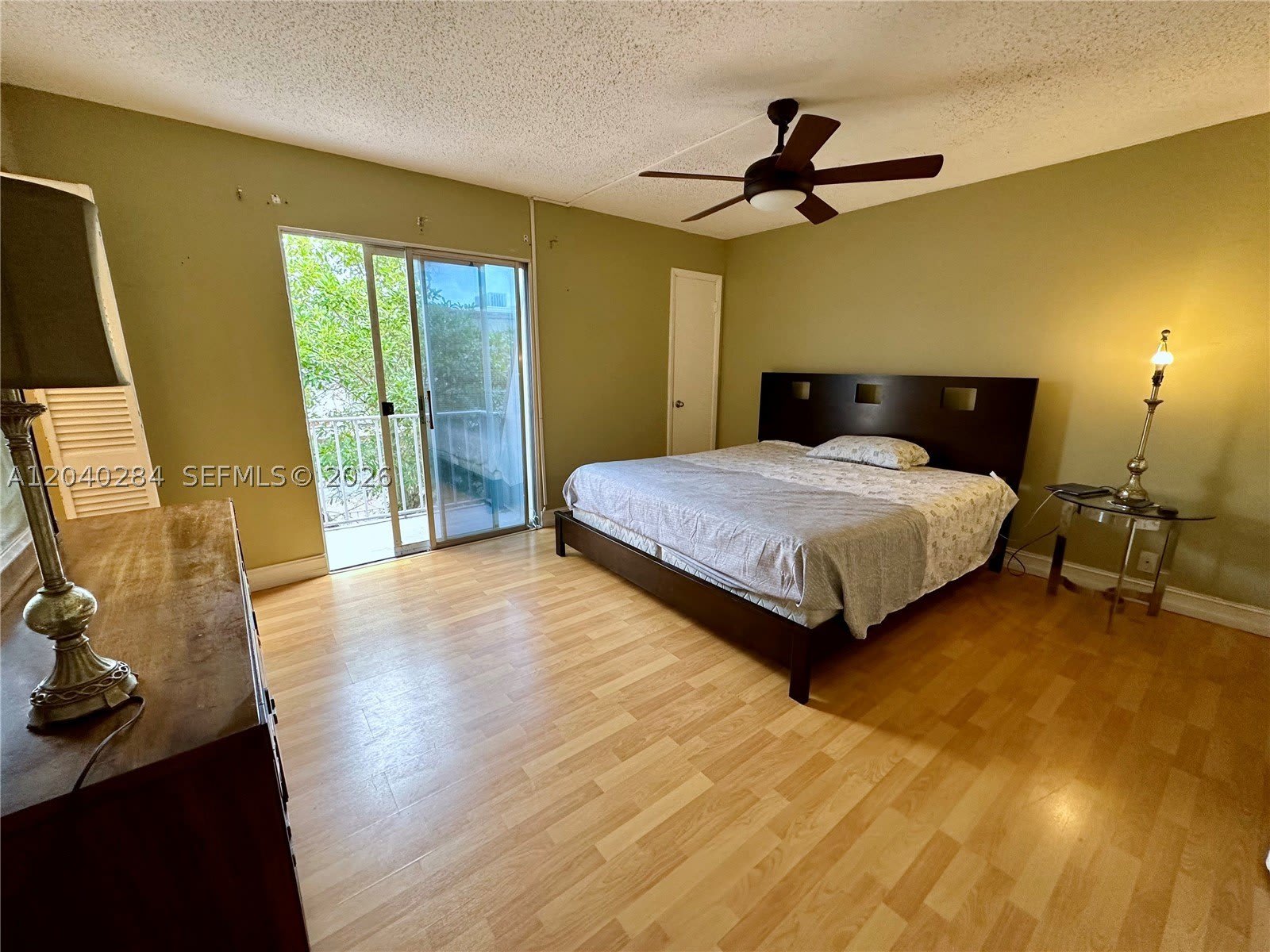 1100 SE 4th Ave – photo 5