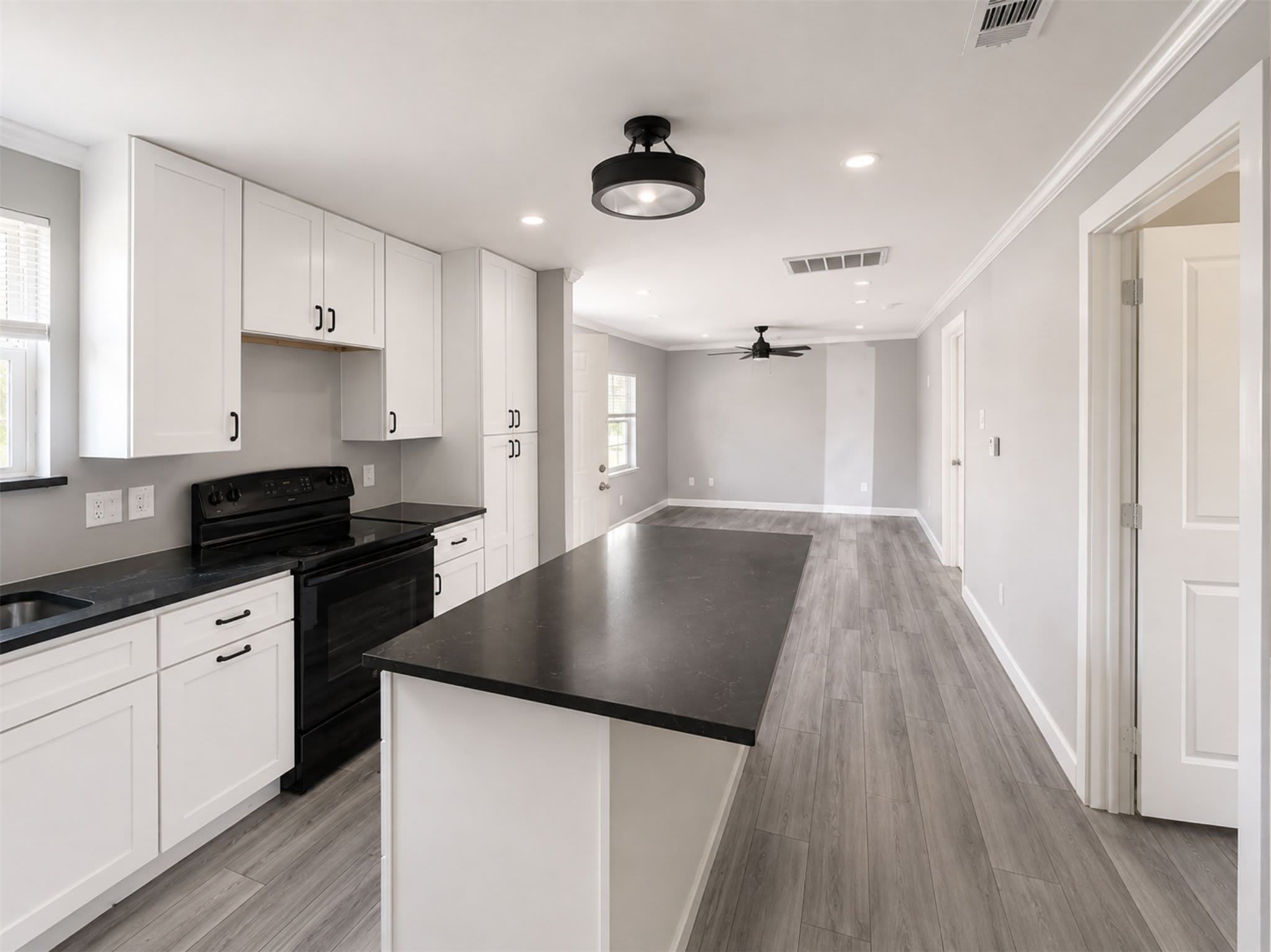 1306 Locust Street – photo 3