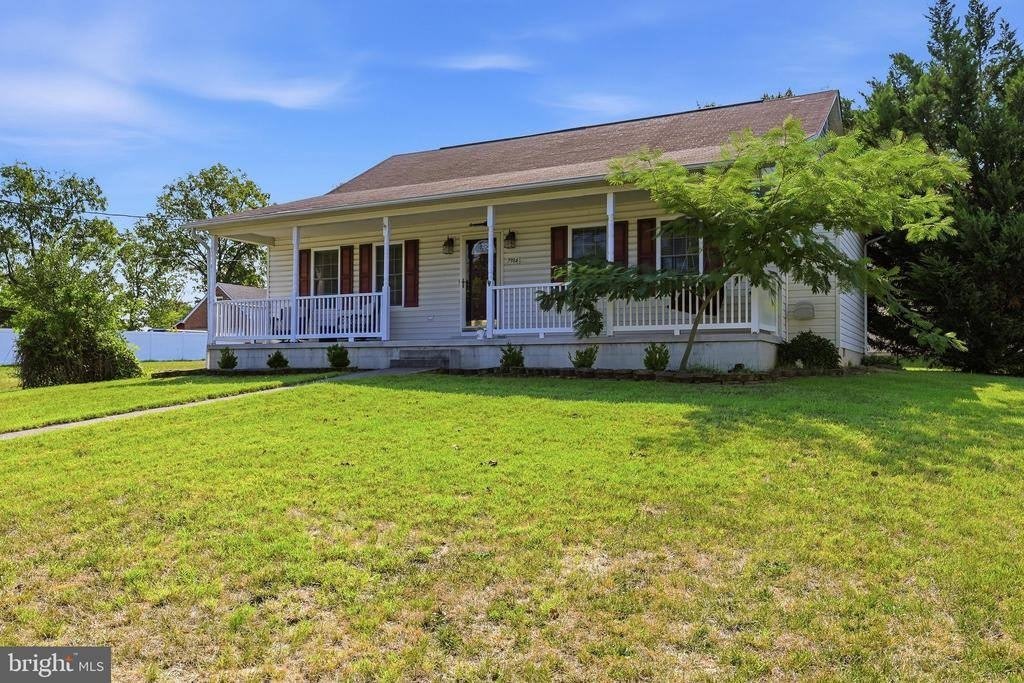 7984 Main Street – photo 3