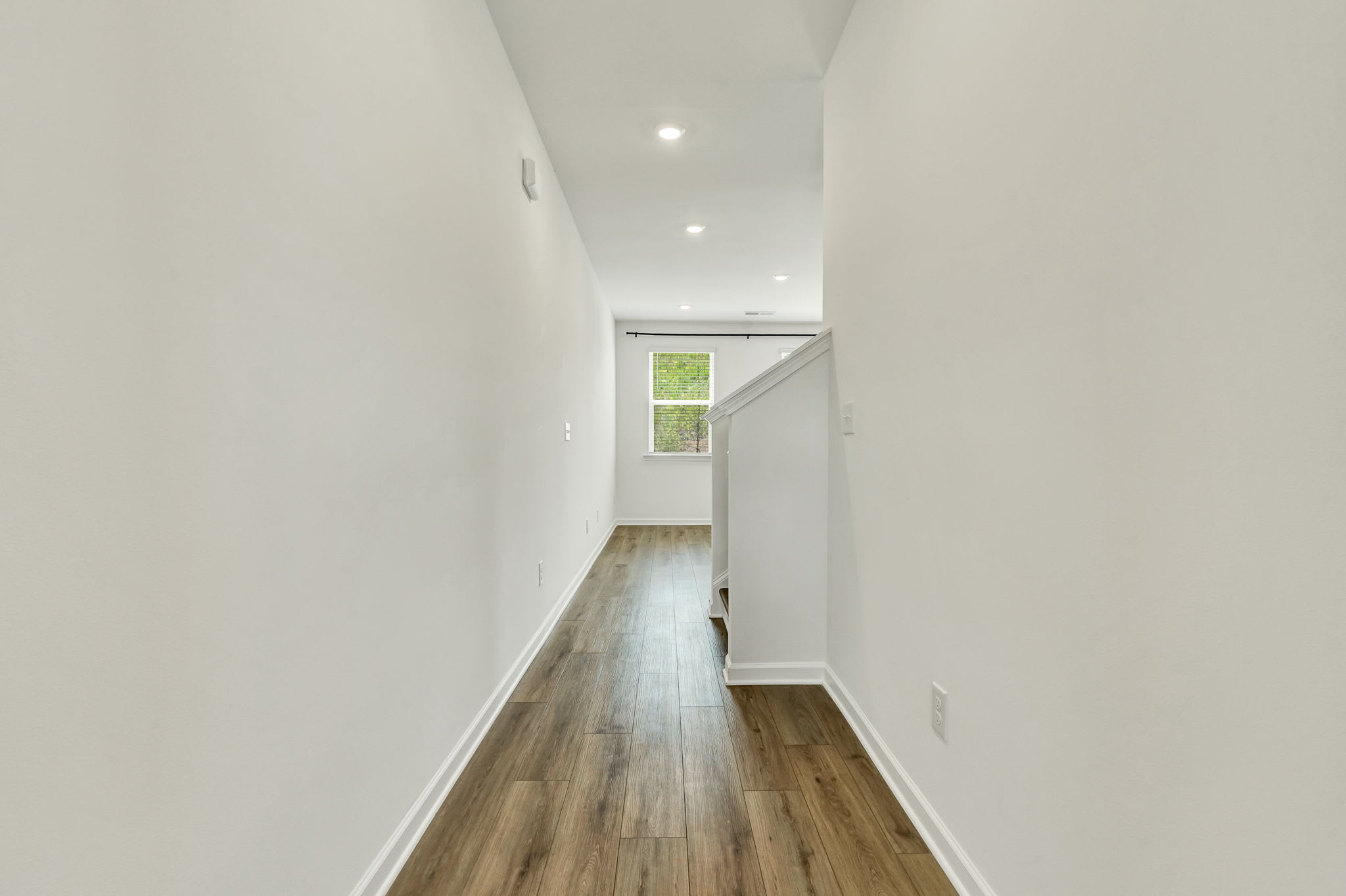 5010 Highwood Dr NE – photo 4