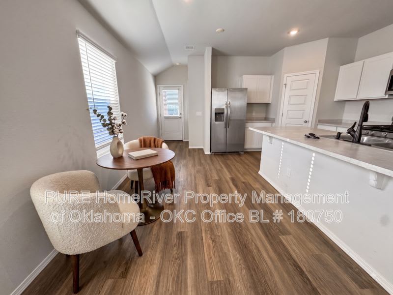 1212 Guthrie Farms Blvd – photo 5