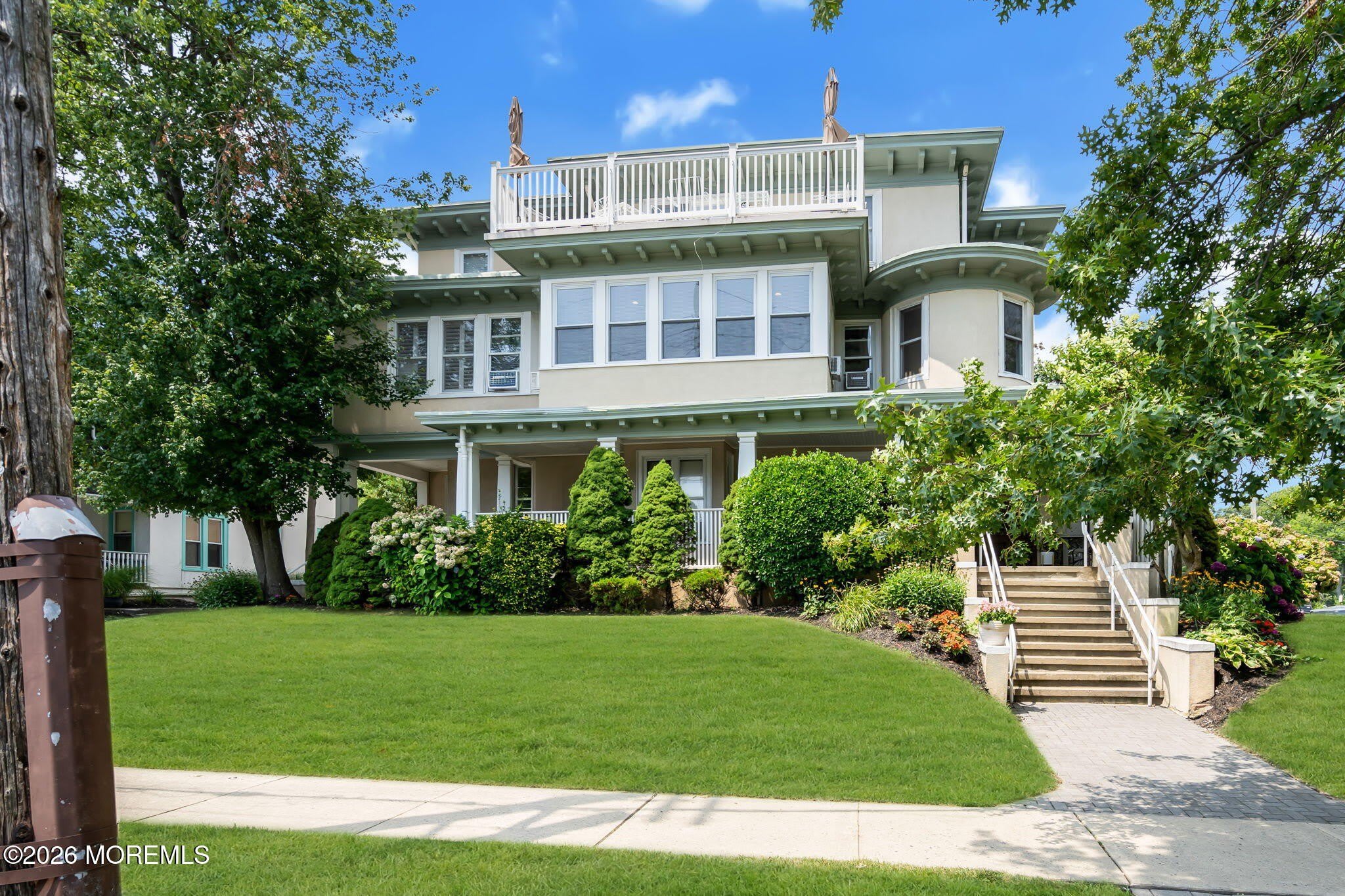 1211 Grand Avenue – photo 1