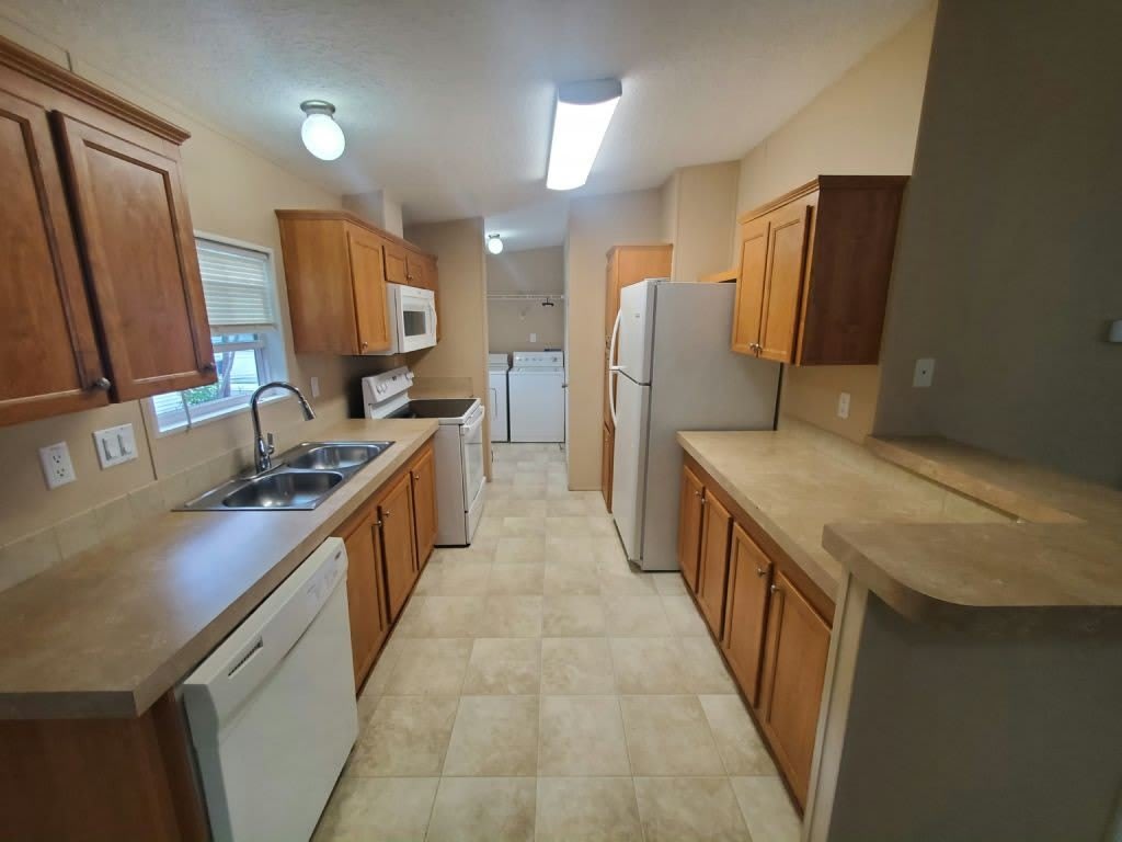 6706 NW 29th Place – photo 5