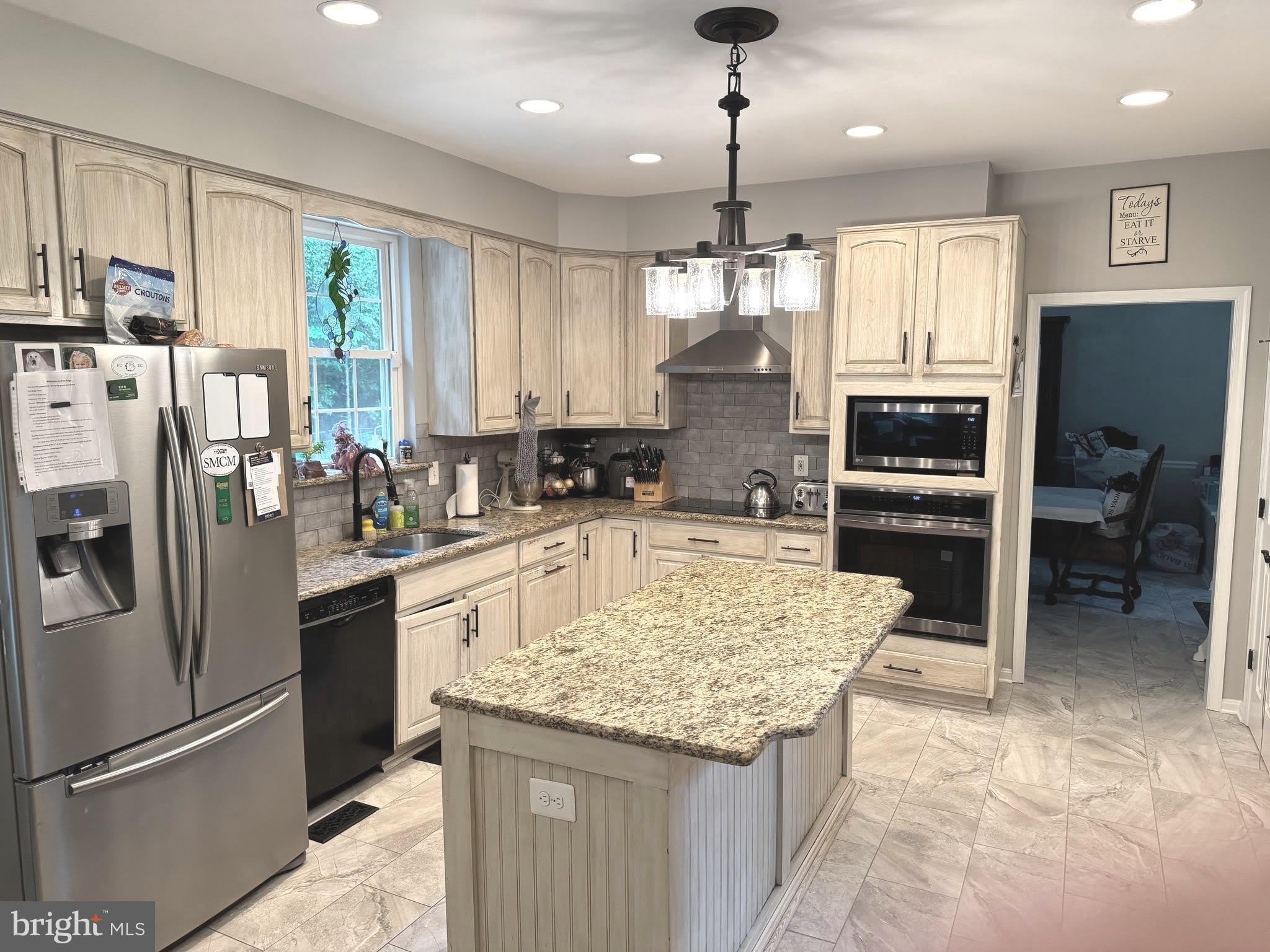 23063 Pembrook Drive – photo 4